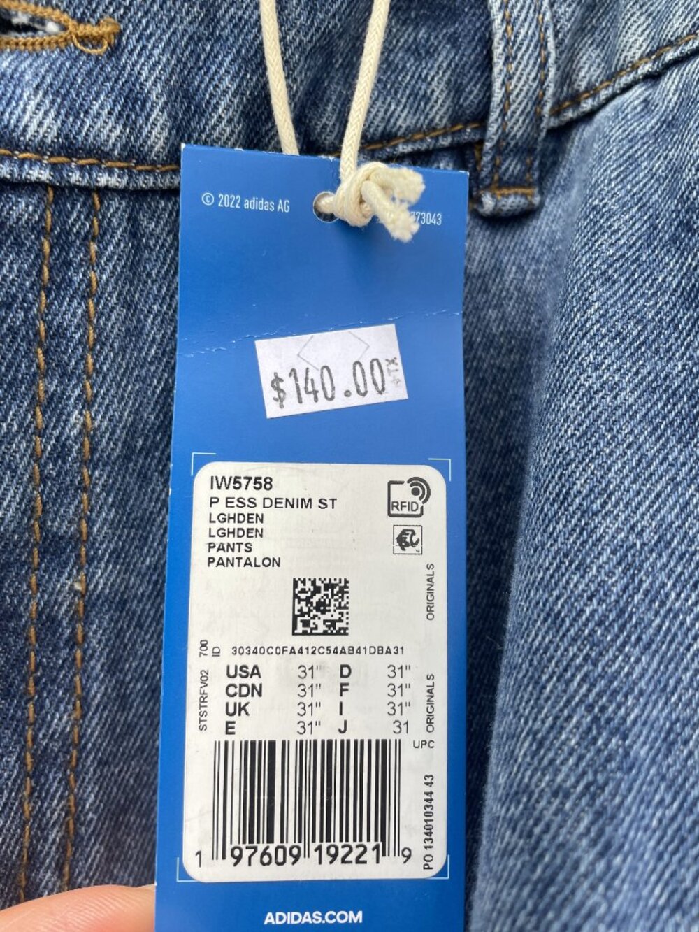 adidas Originals Premium Essentials Wide Leg Jeans - Picture 6 of 7